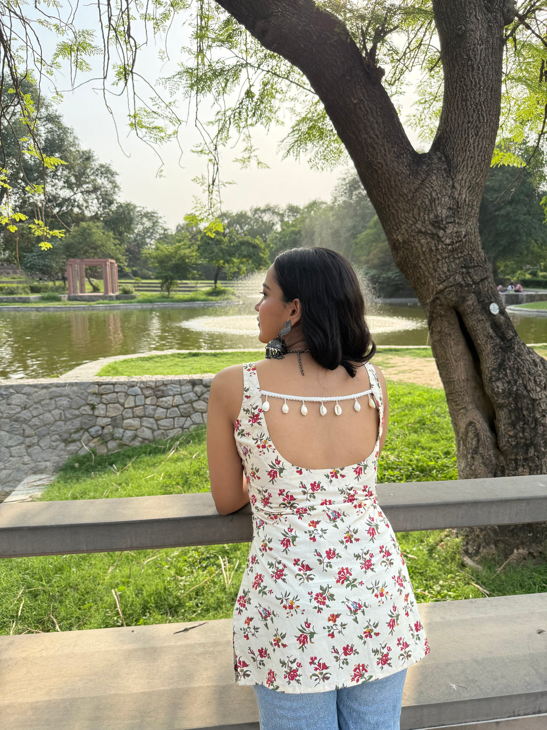 Inaaya deep back shell kurti